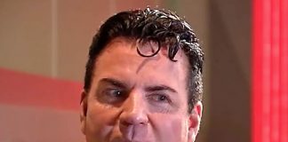 Entire Internet Gathers to Roast Papa John