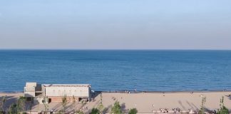 Indoor courtyards interrupt Restaurant y Sea in northeast China – Dezeen
