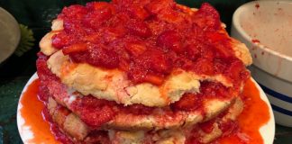 New York Pastry Chef Defends Elizabeth Warren’s Strawberry-Shortcake Post