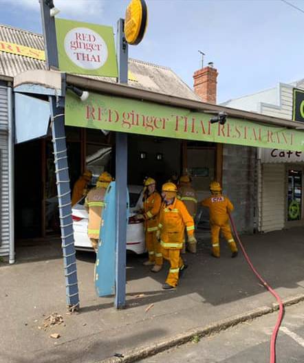 Car crashes through front of Daylesford Thai restaurant - Ballarat Courier