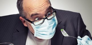 How to Wear a Mask to a Bar or Restaurant