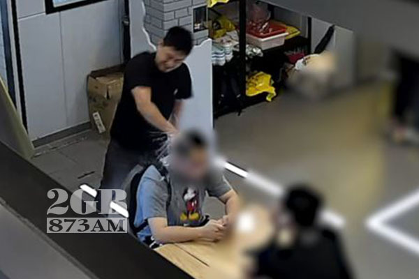 WATCH | Man glassed in 'dog act' at Sydney restaurant – 2GB - 2GB