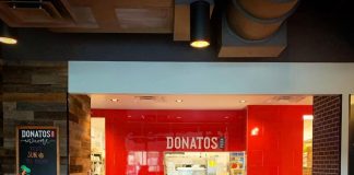 Second Donatos Pizza Location Opens in Sarasota