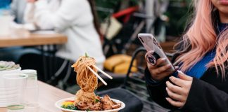 Mr Yum Lets You Open a Restaurant and Bar Tab Then Order and Pay For Everything With Your Smartphone – Broadsheet