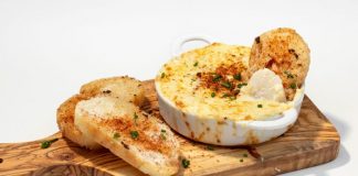 A Standout Chilean Bakery Expands With a New Wine-and-Tapas Bar