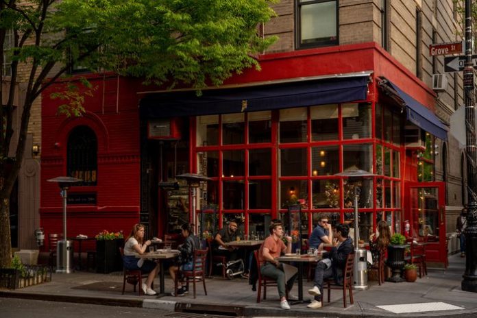 New York Extends Outdoor Dining for Another Year