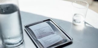 A New Restaurant Is Asking Customers to Tip Its Kitchen Staff, Too