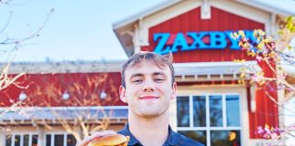 Zaxby’s Taps UGA Tight End Brock Bowers as Brand Ambassador