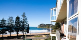 Whale Beach residents rally against proposed restaurant – Sydney Morning Herald