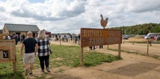 Diddly Squat restaurant opens at Jeremy Clarkson’s Oxfordshire farm – and it doesn’t ‘cater to the faddy’ – Oxfordshire Live