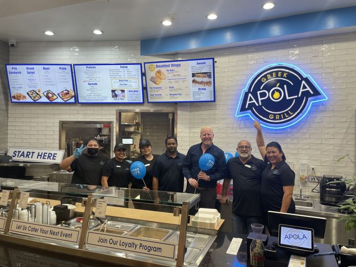 Apóla Greek Grill Giving Back for the Holidays