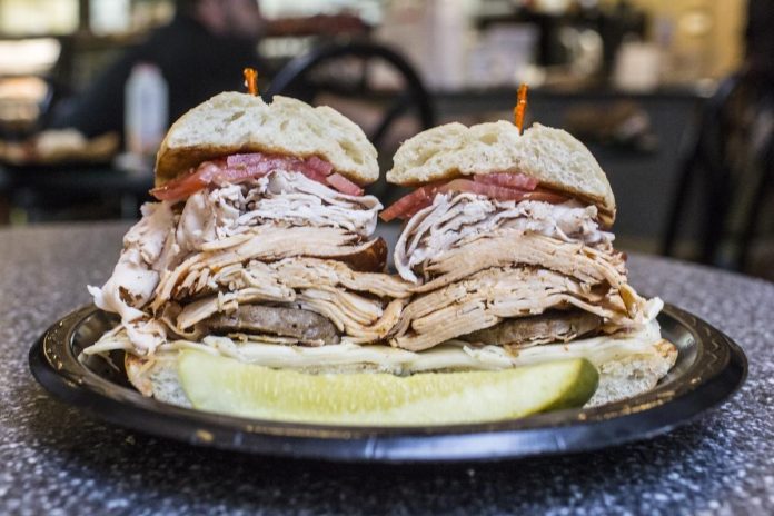 Welcome to Reuben’s Deli Franchise Opportunities