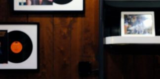 The Original Scarr’s Pizza Is Now a Sushi Counter