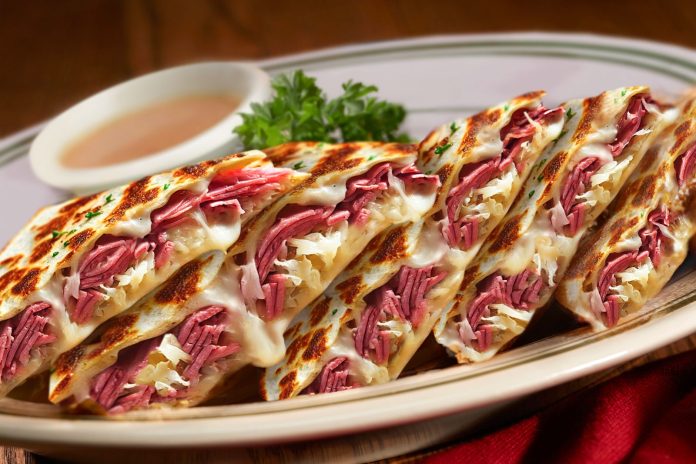 Bennigan’s Honors Irish Roots With 50th Anniversary Blarney Blast