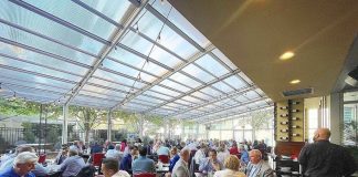 How Restaurants Increase Revenue with Retractable Enclosures